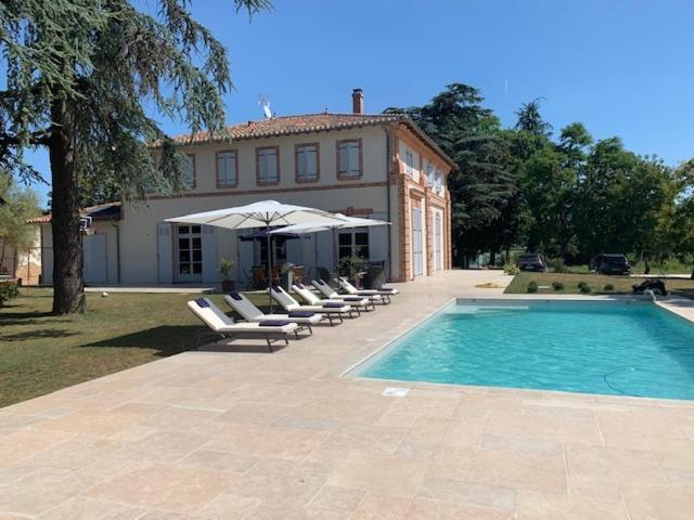 Lacourt-Saint-Pierre Chambre D'Hotes Et Table D'Hotes Domaine De La Terrasse Sas Et Gite Anda Montauban المظهر الخارجي الصورة